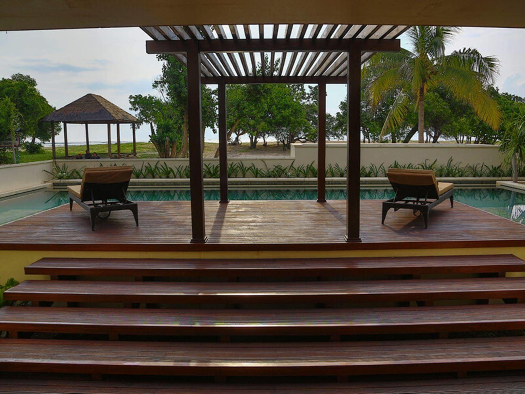 Mala Garden Resort And Spa Гили Траванган Экстерьер фото